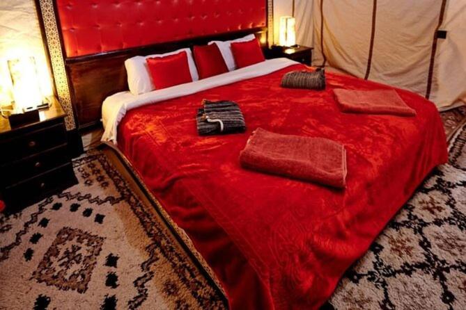 Merzouga Highdune Camp With Heated Tents Екстериор снимка