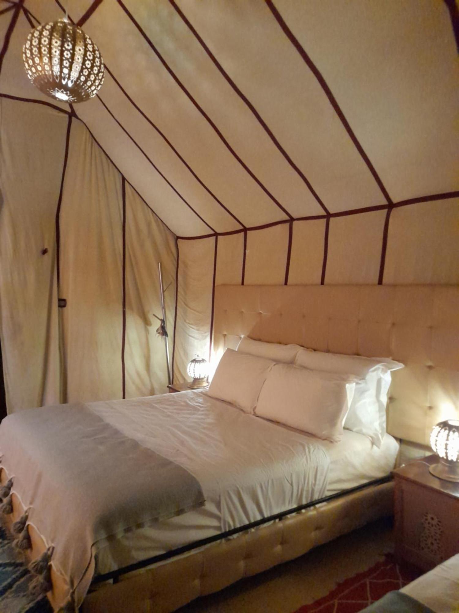 Merzouga Highdune Camp With Heated Tents Екстериор снимка
